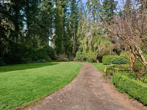15361 Clackamas River Drive Oregon City OR 97045