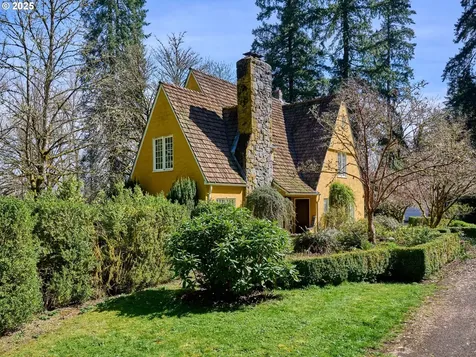 15361 Clackamas River Drive Oregon City OR 97045