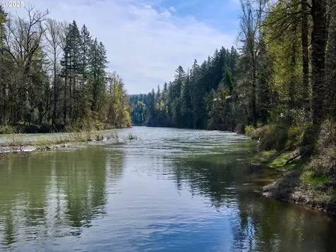 15361 Clackamas River Drive Oregon City OR 97045