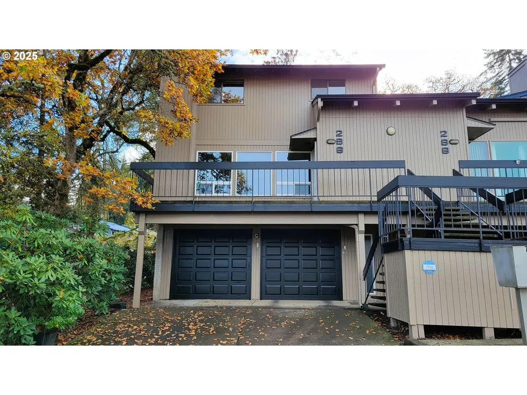 296 Woodridge Drive Eugene OR 97405