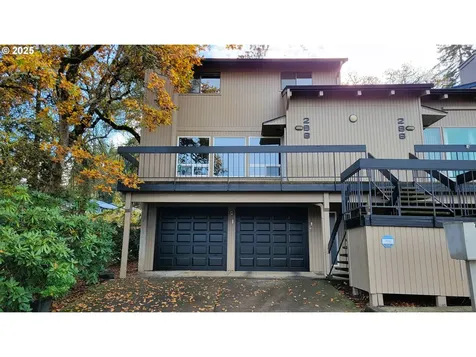 296 Woodridge Drive Eugene OR 97405