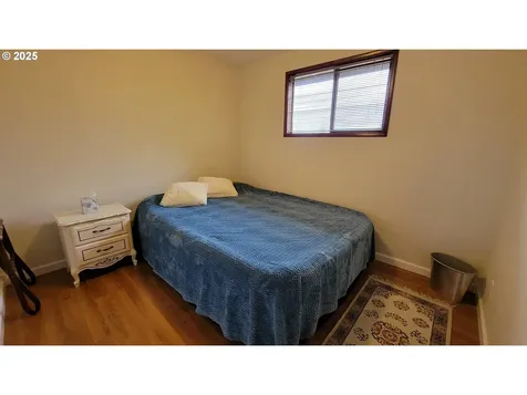 296 Woodridge Drive Eugene OR 97405