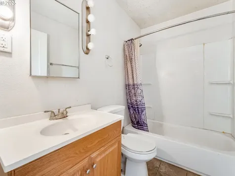 375 SW Spruce Street Willamina OR 97396