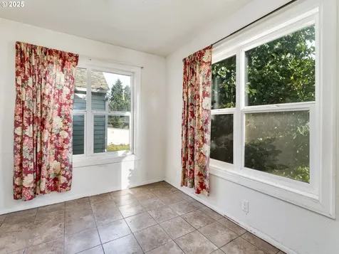 375 SW Spruce Street Willamina OR 97396