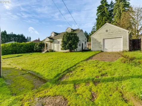 375 SW Spruce Street Willamina OR 97396