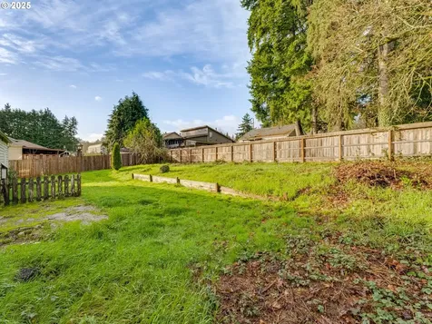 375 SW Spruce Street Willamina OR 97396