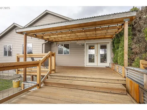 201 NW Howard Lane Dallas OR 97338