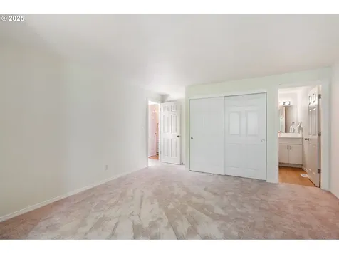 2743 SW Spring Garden Street Portland OR 97219