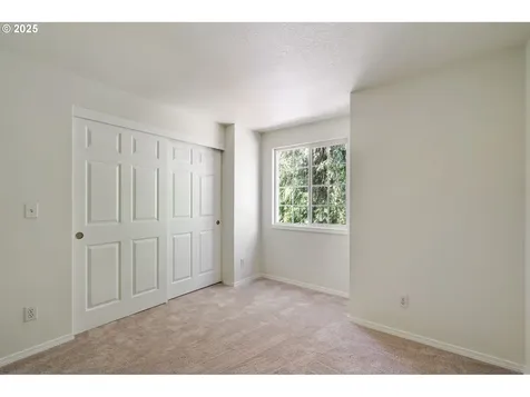 2743 SW Spring Garden Street Portland OR 97219