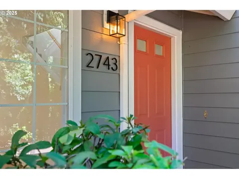 2743 SW Spring Garden Street Portland OR 97219