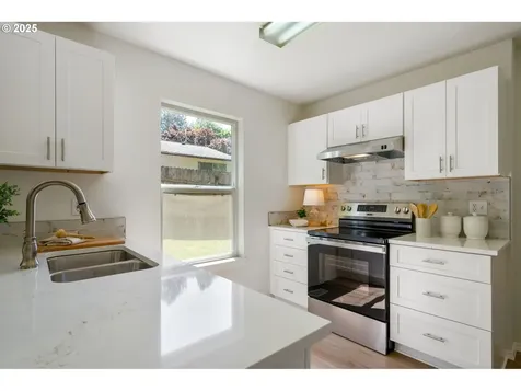 2743 SW Spring Garden Street Portland OR 97219