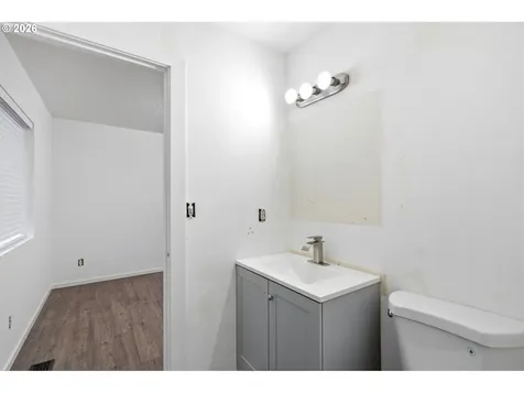 608 NE 118th Avenue Portland OR 97220