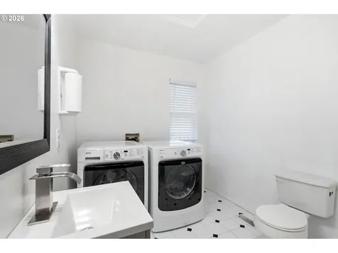 608 NE 118th Avenue Portland OR 97220