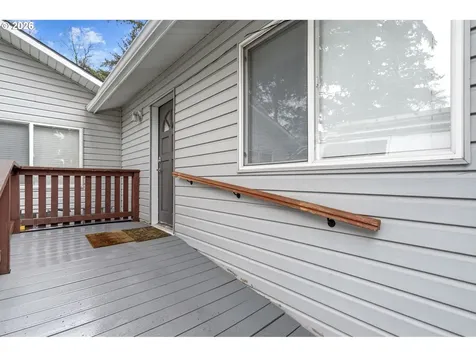 608 NE 118th Avenue Portland OR 97220