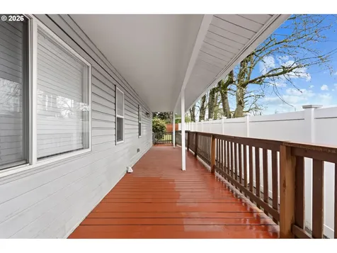 608 NE 118th Avenue Portland OR 97220