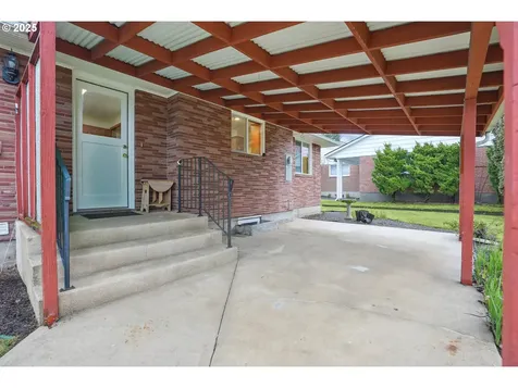 609 W 36th Street Vancouver WA 98660