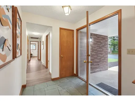 609 W 36th Street Vancouver WA 98660