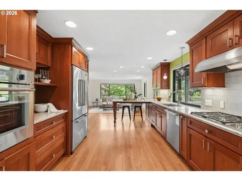 4200 SW 53rd Avenue Portland OR 97221