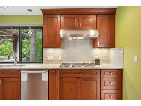 4200 SW 53rd Avenue Portland OR 97221