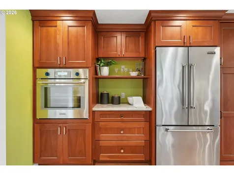 4200 SW 53rd Avenue Portland OR 97221