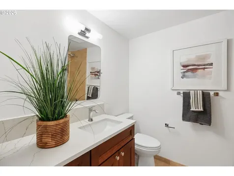 4200 SW 53rd Avenue Portland OR 97221