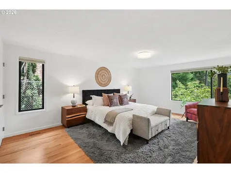 4200 SW 53rd Avenue Portland OR 97221