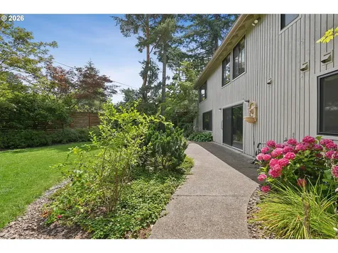 4200 SW 53rd Avenue Portland OR 97221
