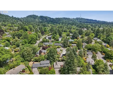4200 SW 53rd Avenue Portland OR 97221