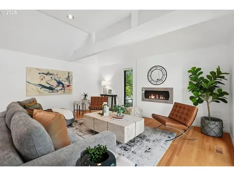 4200 SW 53rd Avenue Portland OR 97221