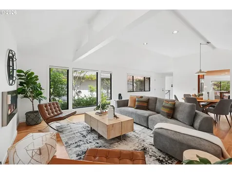 4200 SW 53rd Avenue Portland OR 97221