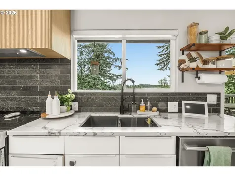 16904 S Taylor Terrace Oregon City OR 97045