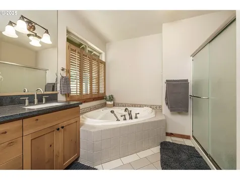 33402 SE Wood Drive Washougal WA 98671