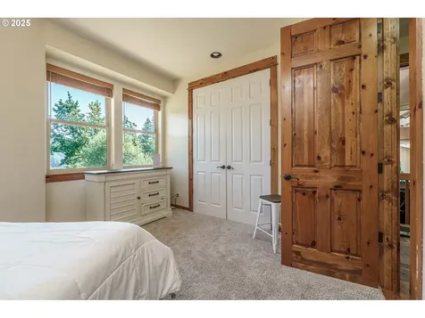 33402 SE Wood Drive Washougal WA 98671