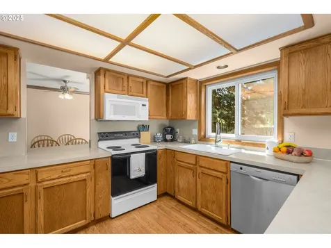 21456 SW 90th Court Tualatin OR 97062