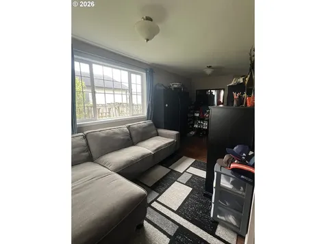2035 Cedar Avenue Reedsport OR 97467