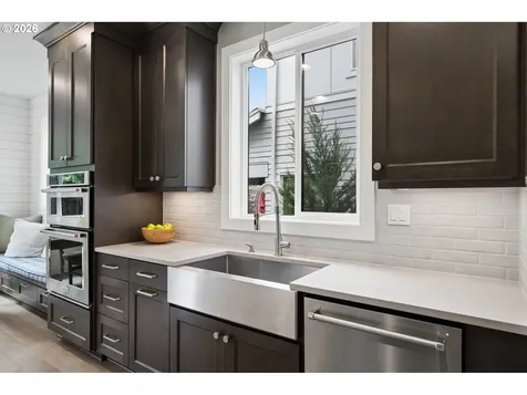 4327 NW Ashbrook Drive Portland OR 97229