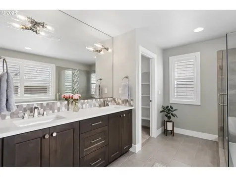4327 NW Ashbrook Drive Portland OR 97229