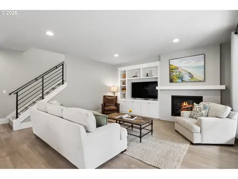 4327 NW Ashbrook Drive Portland OR 97229