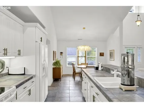 2515 Willow Crest Court Florence OR 97439