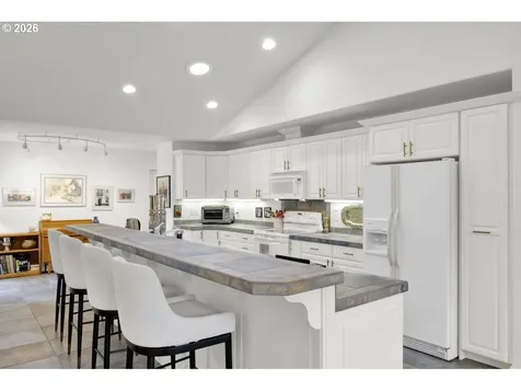 2515 Willow Crest Court Florence OR 97439