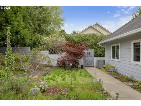 2515 Willow Crest Court Florence OR 97439