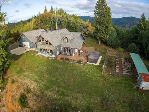2636 Western Drive Coquille OR 97423