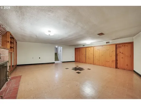 2418 1st Street Tillamook OR 97141