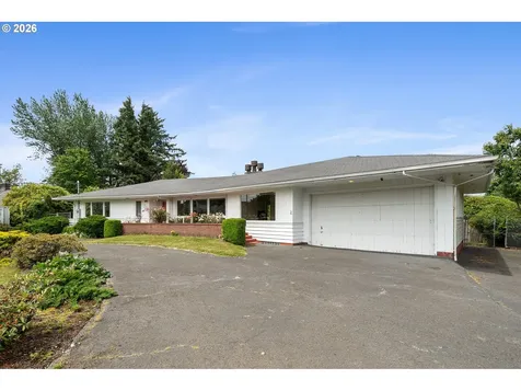 2418 1st Street Tillamook OR 97141