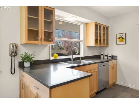 2780 SW West Point Avenue Portland OR 97225
