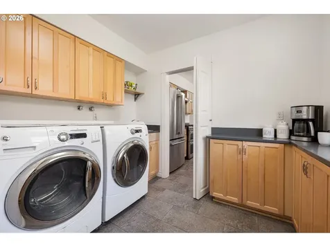 2780 SW West Point Avenue Portland OR 97225