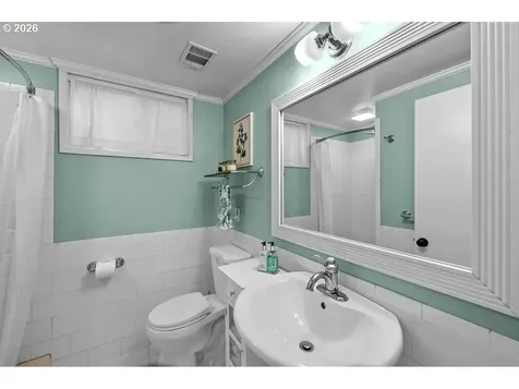 2780 SW West Point Avenue Portland OR 97225