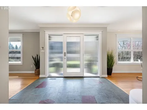 2780 SW West Point Avenue Portland OR 97225