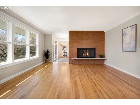 2780 SW West Point Avenue Portland OR 97225