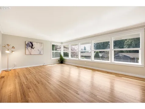 2780 SW West Point Avenue Portland OR 97225